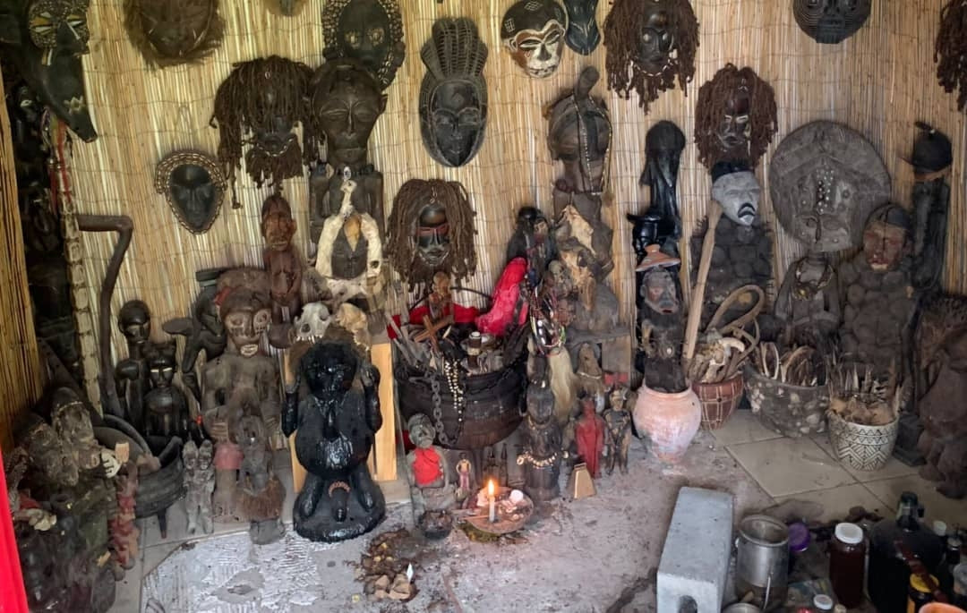 Sacred Nganga Altar Rituals:  Mysteries of Palo Mayombe Tradition